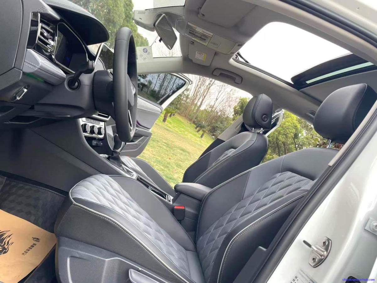 Car Image 10