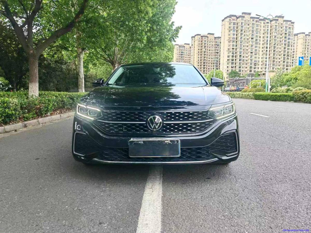 Car Image 6