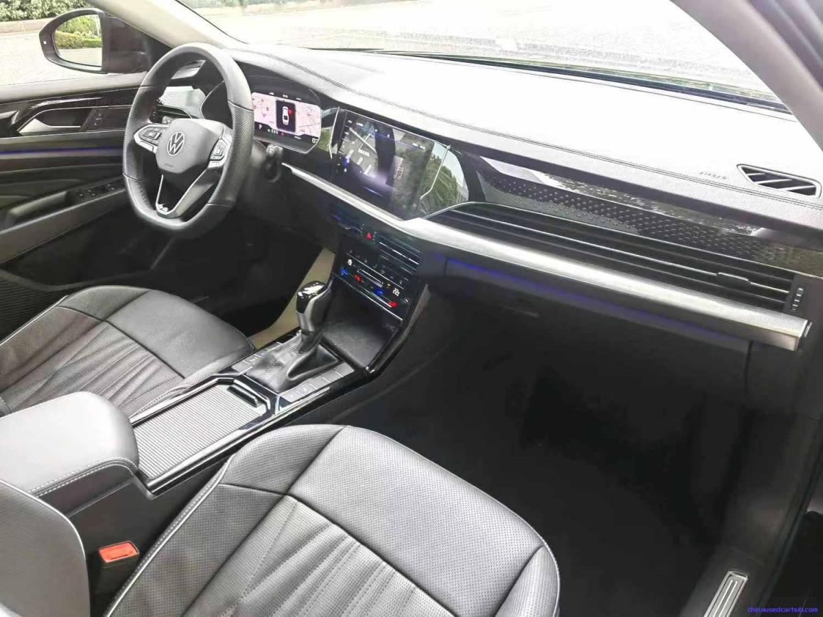 Car Image 8