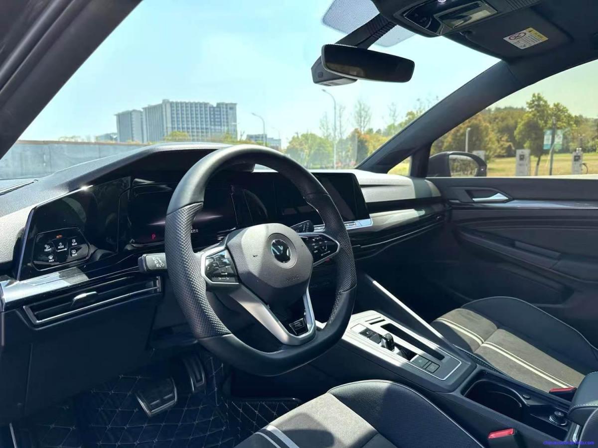 Car Image 10