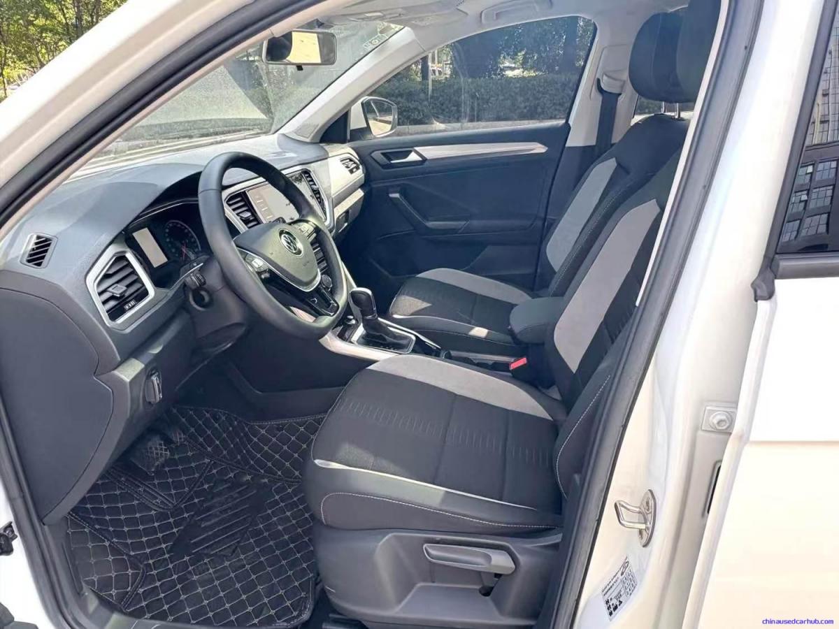 Car Image 9